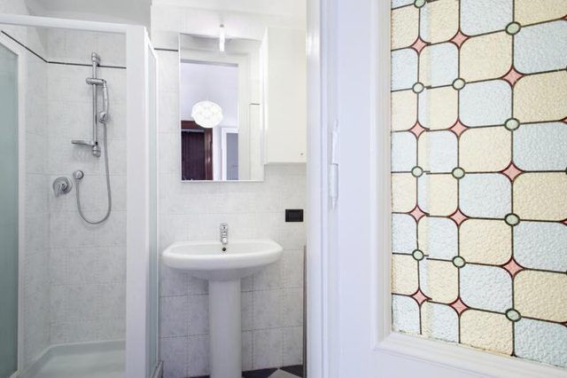 Salle de bains design simple