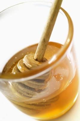 Le miel est un édulcorant naturel avec des propriétés médicinales.
